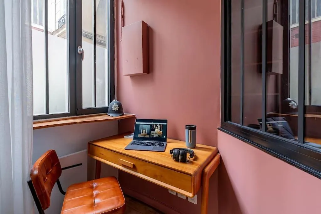 Appartement Magnifique Et Relaxant Avec Sauna Parijs